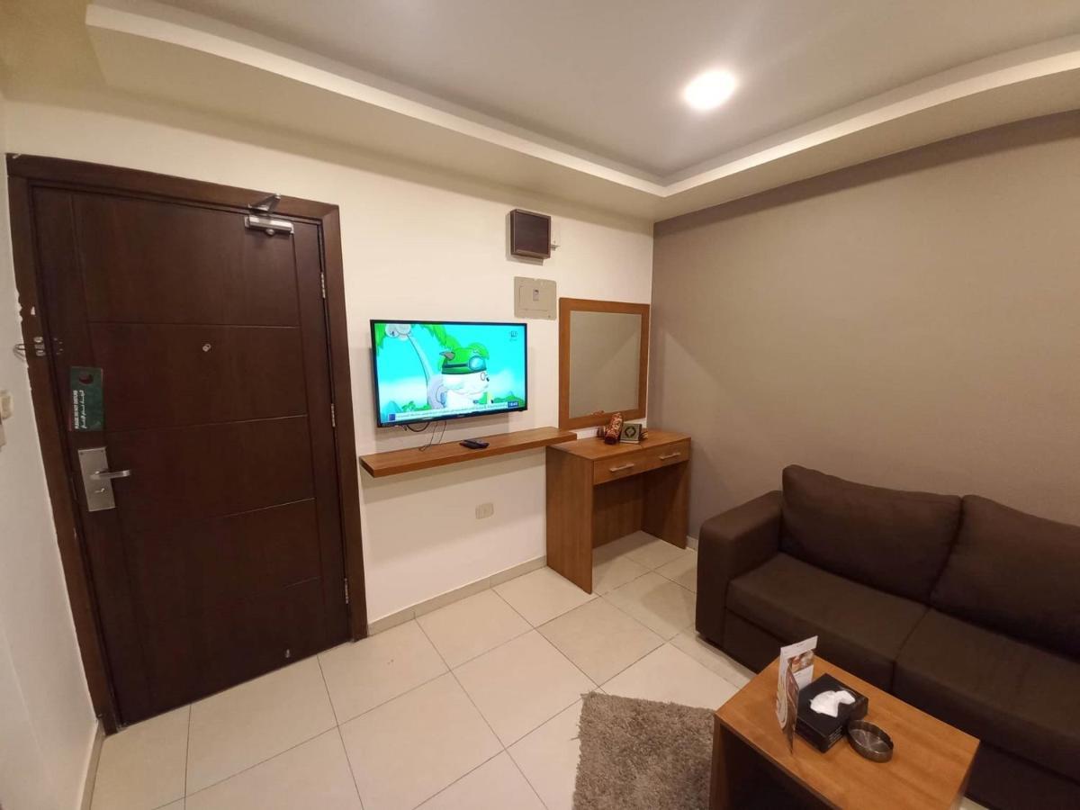 Lujain Hotel فندق النور واللجين アンマン エクステリア 写真