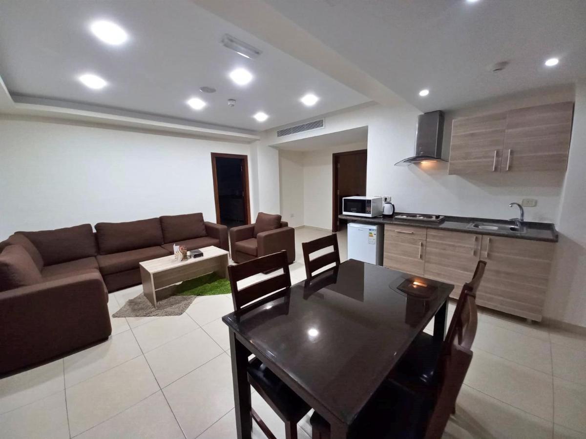 Lujain Hotel فندق النور واللجين アンマン エクステリア 写真