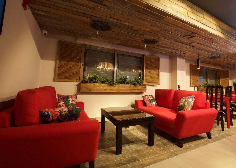 Lujain Hotel فندق النور واللجين アンマン エクステリア 写真